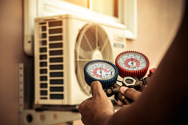Professional Hvac technician working in Eaton, NY